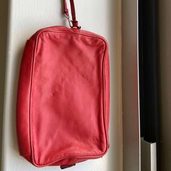 Prada leather pouch - Picture 4 of 4